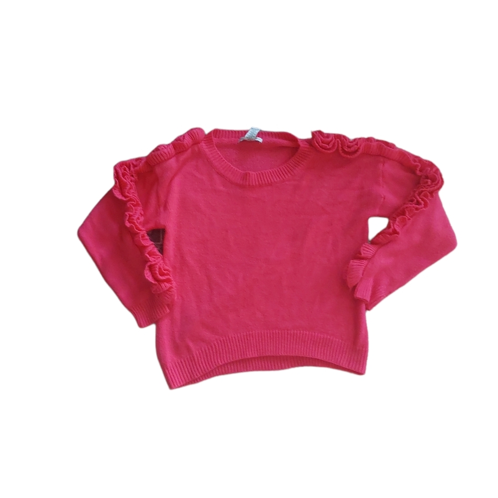 Ruffled‎ sweater